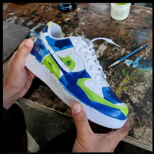 Tênis personalizado de Lucas Andrade: Painéis geométricos
